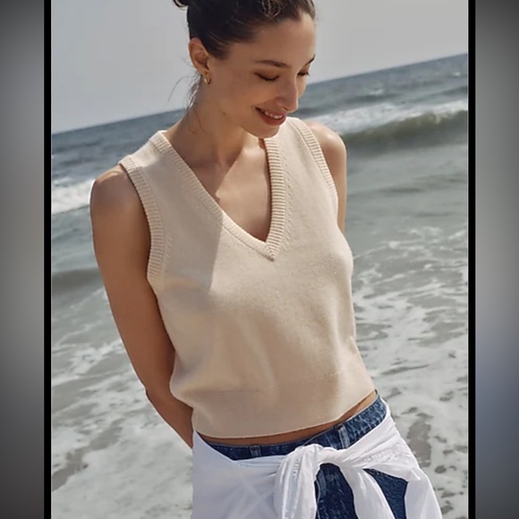 J. Crew Tops - JCREW womans wool and cashmere cream vest size Small